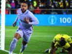 penyerang-barcelona-memphis-depay-merayakan-gol-kedua.jpg