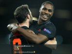 penyerang-manchester-united-juan-mata-merayakan-gol-bersama-odion-ighalo.jpg