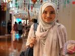 perancang-busana-muslim-indonesia-ria-miranda_20150705_080707.jpg