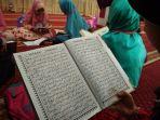 perempuan-baca-al-quran.jpg
