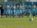 persela-lamongan-di-kandang-semen-padang.jpg