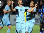 persela-rayakan-gol.jpg
