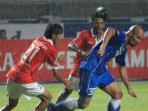 persib-bandung-vs-arema-cronus_20160827_192732.jpg