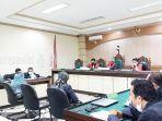 persidangan-korupsi-suap-proyek-irigasi-di-hsu-digelar-di-pengadilan-tipikor-banjarmasin-08122021.jpg