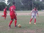 pertandingan-bola-hut-danyonif_20150613_062634.jpg