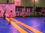 pertandingan-futsal-antara-tim-bin-seff-versus-evolution_20150729_070641.jpg