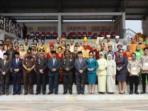peserta-upacara-dengan-berpakaian-adat_20151028_182152.jpg