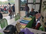 petugas-dpmptsp-kota-banjarmasin_20181028_105816.jpg