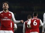 pierre-emerick-aubameyang-merayakan-golnya-buat-arsenal-ke-gawang-everton_20180210_080123.jpg