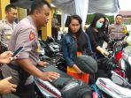 polisi-polres-palangkaraya-dan-diaerahkan-kepada-pemilknya.jpg