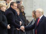 presiden-as-donald-trump-berjabat-tangan-dengan-presiden-prancis-emmanuel-macron.jpg