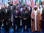 presiden-joko-widodo-dan-kepala-negara-muslim-anggota-oki_20171213_212725.jpg