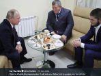 presiden-rusia-vladimir-putin-kiri-menemui-khabib-nurmagomedov.jpg