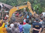 proses-evakuasi-korban-longsor-di-manado-sulawesi-utara-jumat-27-januari-2023.jpg