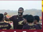 psm-makassar-berhasil-mengalahkan-arema-fc-di-liga-1-20222023-dengan-skor-1-0.jpg