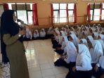 puskesmas-bakarangan-kabupaten-tapin-memberikan-sosialisasi_20180313_181715.jpg