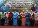 rakor-dan-silaturahmi-bkow-dan-gow-kabupaten-kota-se-kalsel-1_20180124_090803.jpg