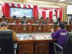 rapat-dengar-pendapat-di-dprd-kabupaten-tala-penamaan-nama-kawasan-pasar-lama-pelaihari.jpg