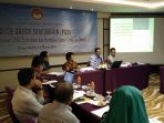 rapat-focus-group-disscussion-di-hotel-mercure-banjarmasin_20170314_214819.jpg