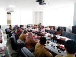 rapat-pansus-komisi-iii-dprd-provinsi-kalsel-hadirkan.jpg