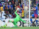 real-madrid-asal-brasil-vinicius-junior-menendang-bola-marc-andre-ter-stegen.jpg