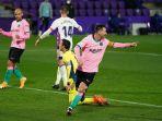 real-valladolid-vs-barcelona-liga-spanyol-pekan-15-lionel-messi.jpg