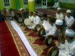 remaja-masjid-baburrahmah-tengah-berlatih-maulid-habsy_20170113_223114.jpg