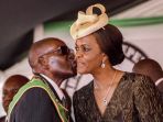robert-mugabe-dan-grace-mugabe_20171117_151936.jpg