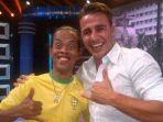 ronaldikin-yang-mirip-ronaldinho-bertemu-cannavaro.jpg