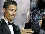 ronaldo-dan-piala-terbaik-eropa.jpg