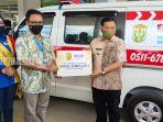 rsud-sultan-suriansyah-banjarmasin-menerima-bantuan-mobil-ambulans-senin-07122020.jpg