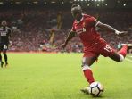 sadio-mane-mencoba-melepas-umpan-silang-pada-pertandingan-liverpool-vs-crystal-palace_20171011_060515.jpg