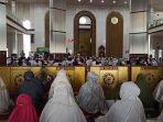 salat-Iduladha-di-Masjid-Al-Akbar.jpg