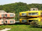 sanzhi-ufo-houses_20161019_174731.jpg
