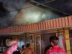 satu-rumah-yang-ditempati-nenek-70-tahun-ludes-terbakar.jpg