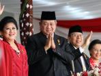 sby-boed-dan-istri.jpg