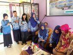 sejumlah-guru-pns-smpn-4-alalak-batola-kembali-berkumpul-di-ruang-kepala-sekolah.jpg