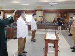 sekda-kalsel-roy-rizali-anwar-melantik-dua-dokter-pendidik-klinis-ahli-utama-10052021.jpg