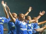 selebrasi-skuat-persib-bandung_20151018_222245.jpg