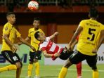 semen-padang-kalahkan-madura-united-dengan-skor-tipis-0-1_20170209_085755.jpg