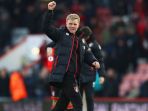 senyum-pelatih-bournemouth-eddie-howe-setelah-menaklukkan-liverpool-4-3_20161205_104436.jpg