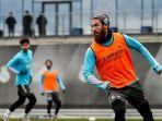 sergio-ramos-latihan-jelang-laga-liga-champions-real-madrid-vs-moenchengladbach.jpg