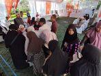 simulasi-pemungutan-suara-di-TPS-002-di-Kelurahan-Rantau-Kiwa.jpg