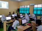 siswa-smp-paringin-unbk_20160509_101333.jpg