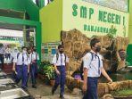 siswa-smpn-1-banjarmasin-menjalani-ptm-50-persen.jpg