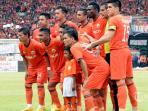 skuat-persija-saat-vs-bandung.jpg
