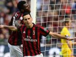 spal-vs-ac-milan-penyerang-ac-milan-nikola-kalinic_20180209_195436.jpg