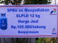 spanduk-bertuliskan-harga-elpiji-di-spbu.jpg