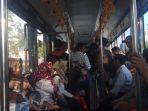 suasana-di-dalam-brt-menuju-banjarbaru.jpg