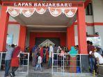 suasana-di-pintu-masuk-lapas-banjarbaru-menjelang-idul-fitri-1440-h.jpg